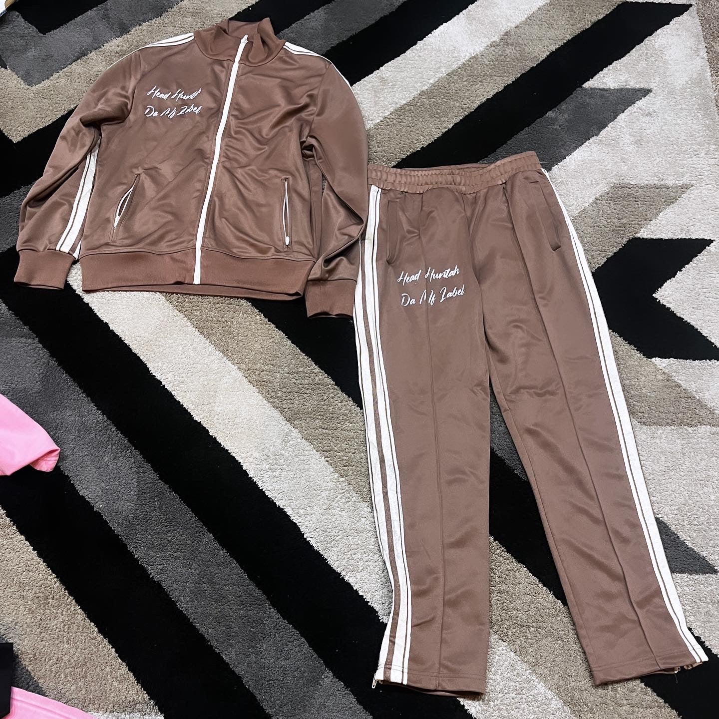 HH DA LABEL BROWN SWEATSUIT MED