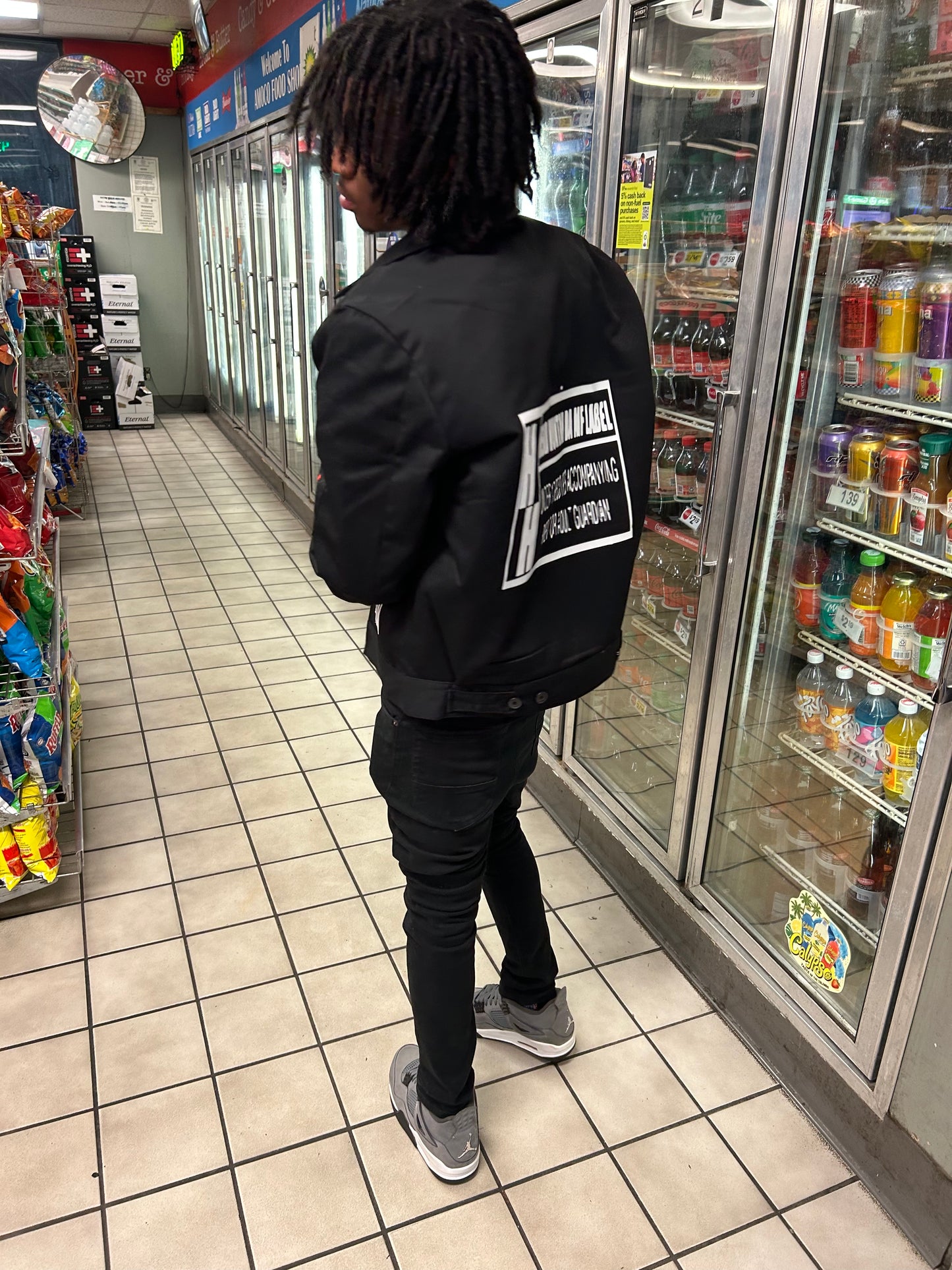 EVERYONE ¢ANT AFFORD THIS WORK JACKET