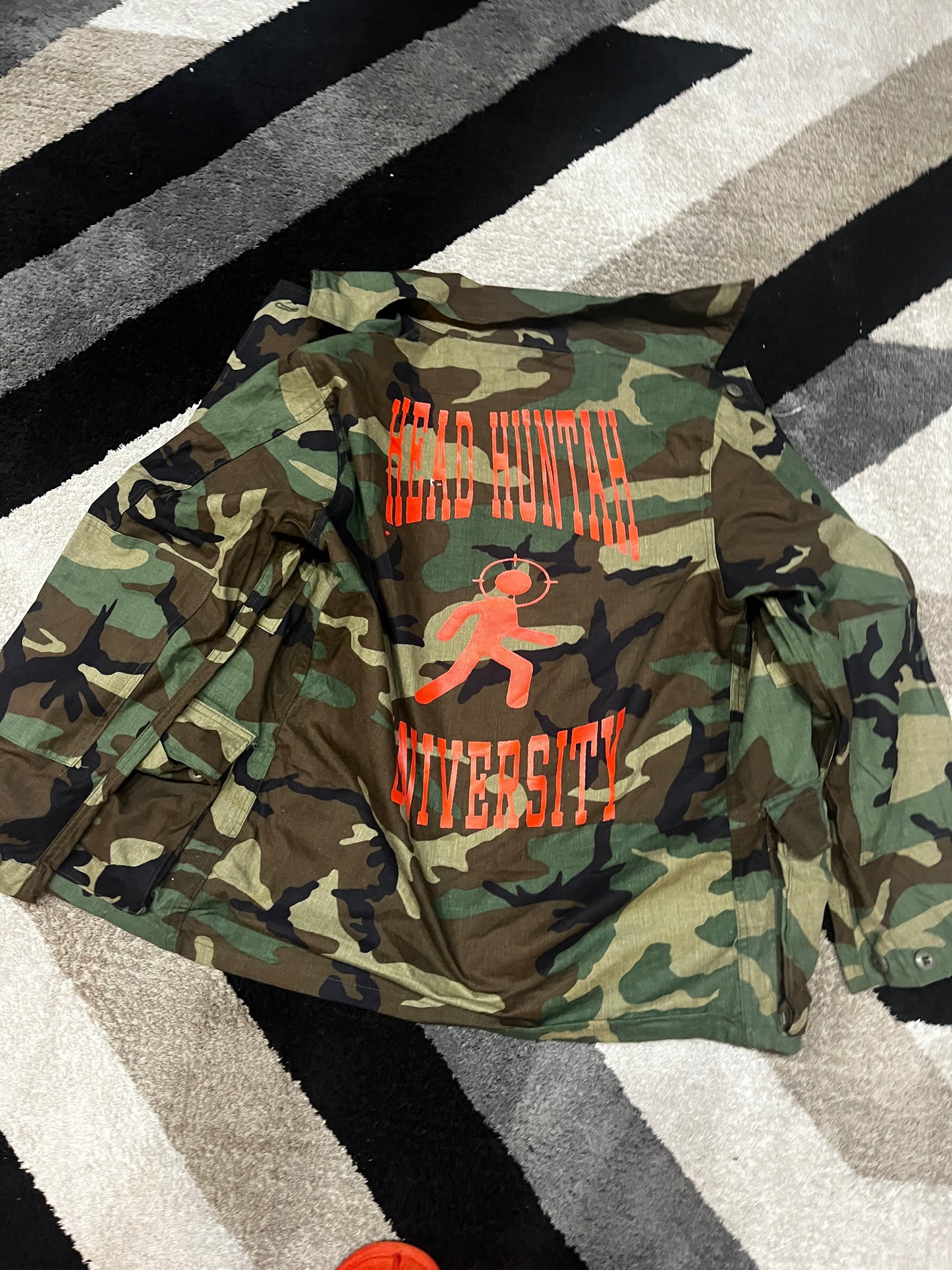 HH UNIV CAMO JACKET SMALL