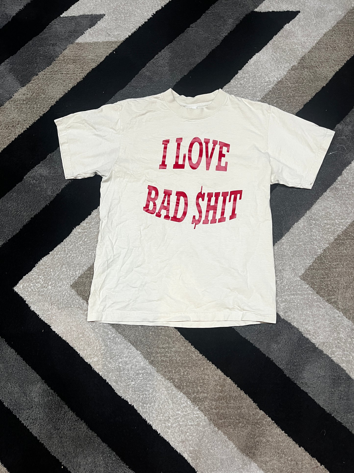 I LOVE BAD $HIT CREAME TEE MED