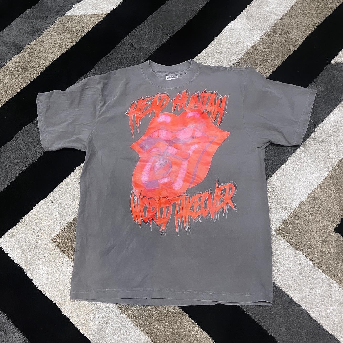 HH WORLD TAKEOVER LARGE TEE
