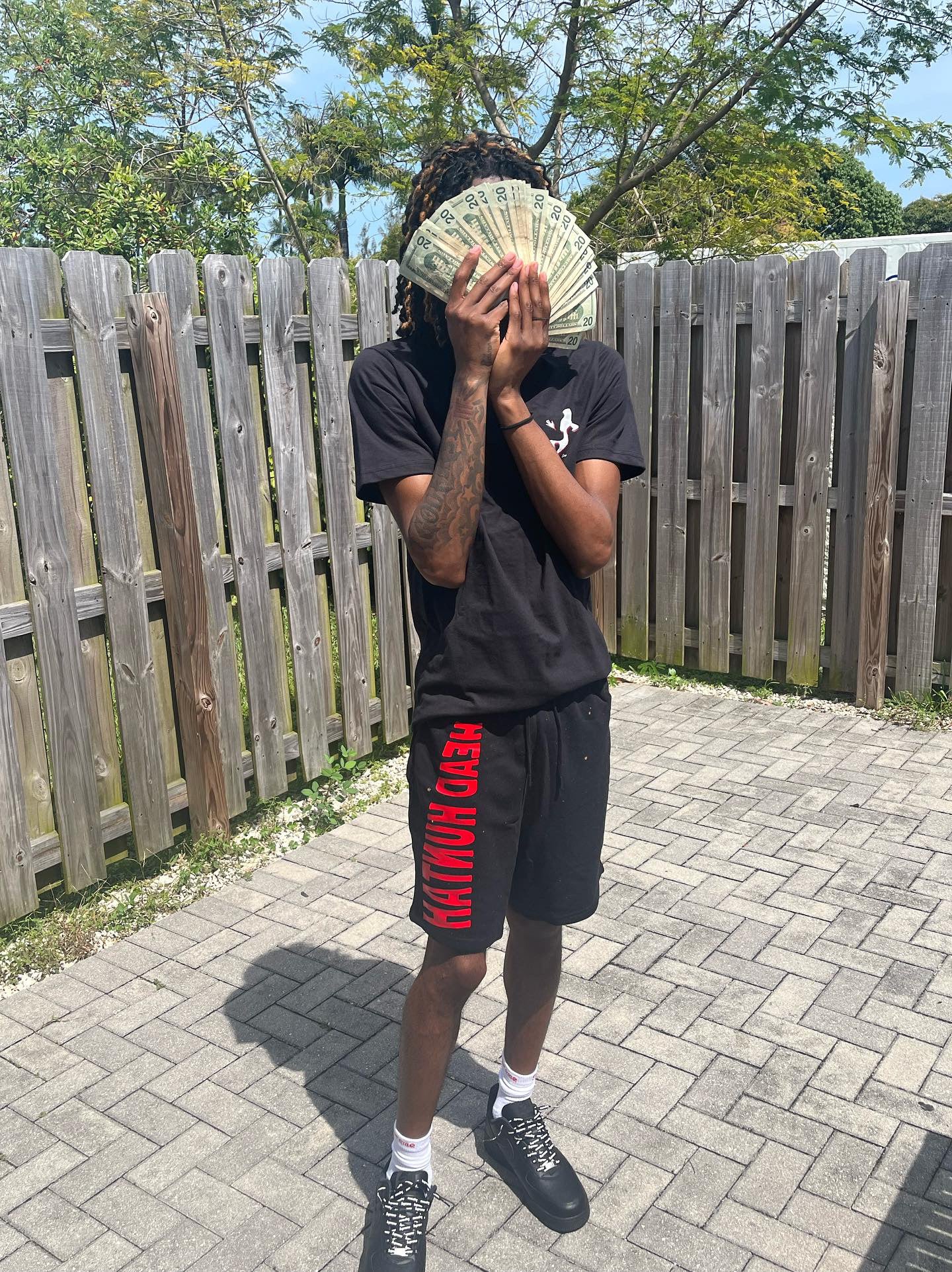 HEAD HUNTAH LOGO SHORTS